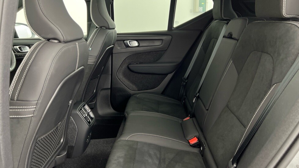 Used Volvo XC40 2024 for sale - 76098001: Photo 32