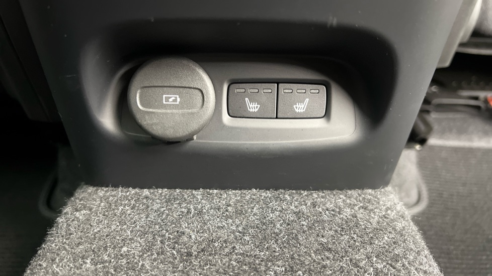 Used Volvo XC40 2024 for sale - 76098001: Photo 38