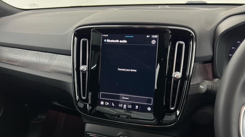Used Volvo XC40 2024 for sale - 76098001: Photo 40