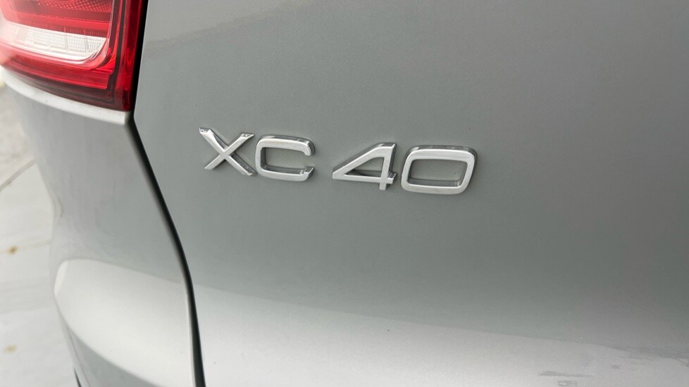 Used Volvo XC40 2024 for sale - 76098001: Photo 41