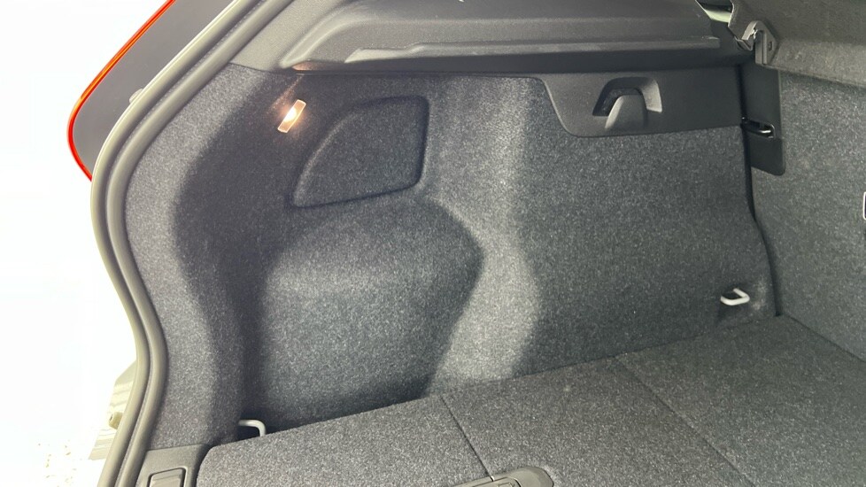 Used Volvo XC40 2024 for sale - 76098001: Photo 54
