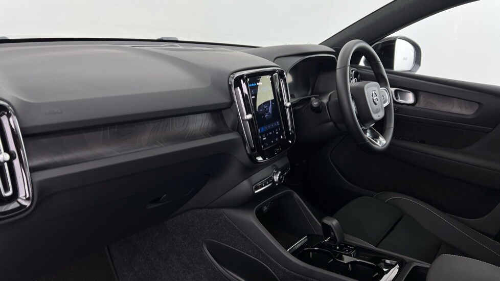 Used Volvo XC40 2024 for sale - 76098001: Photo 58