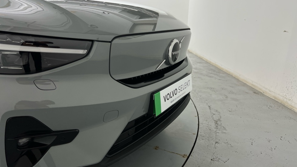 Used Volvo XC40 2024 for sale - 76098001: Photo 61