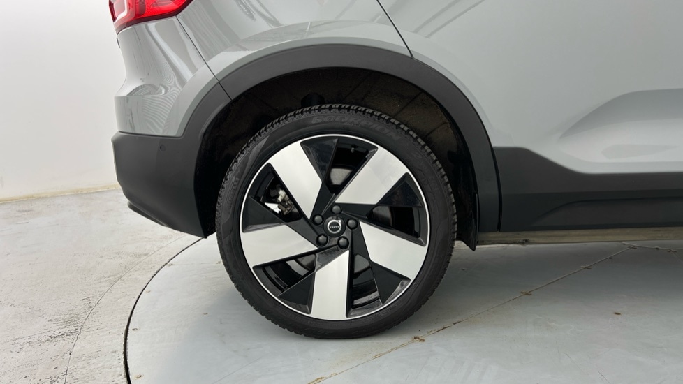 Used Volvo XC40 2024 for sale - 76098001: Photo 9