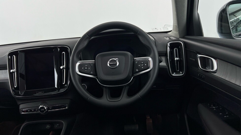 Used Volvo XC40 2024 for sale - 75775955: Photo 10