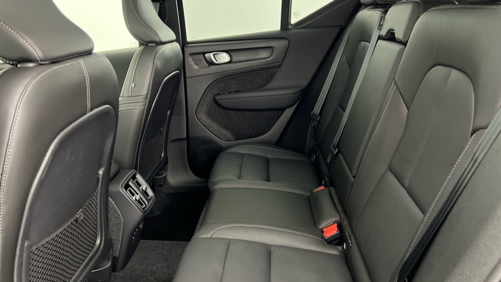 Used Volvo XC40 2024 for sale - 75775955: Photo 33