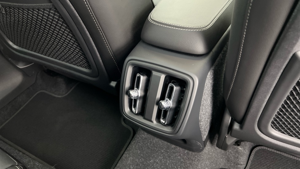 Used Volvo XC40 2024 for sale - 75775955: Photo 39