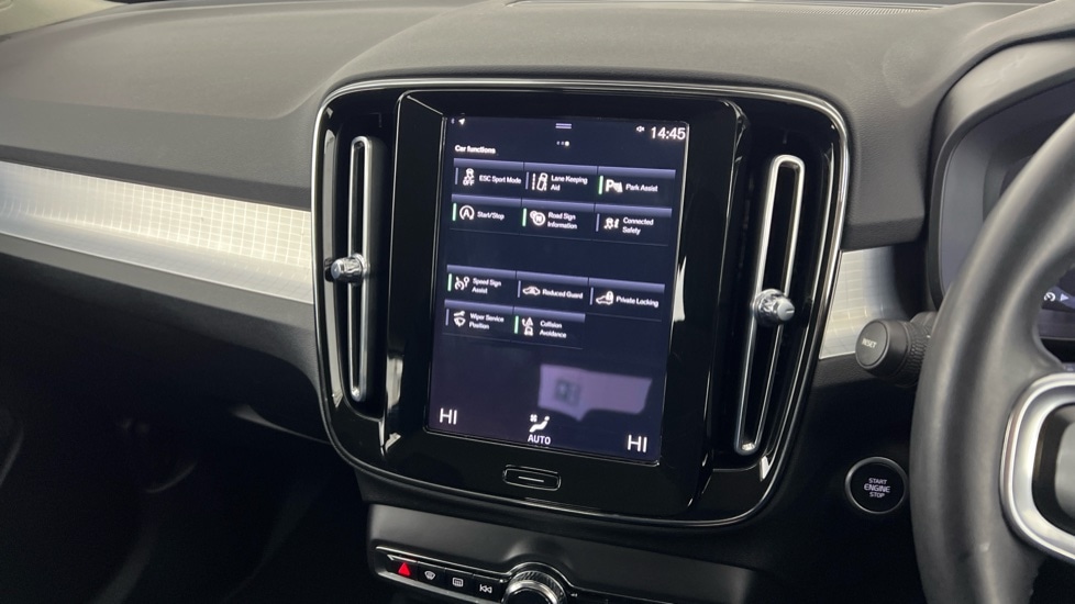 Used Volvo XC40 2021 for sale - 77326280: Photo 17