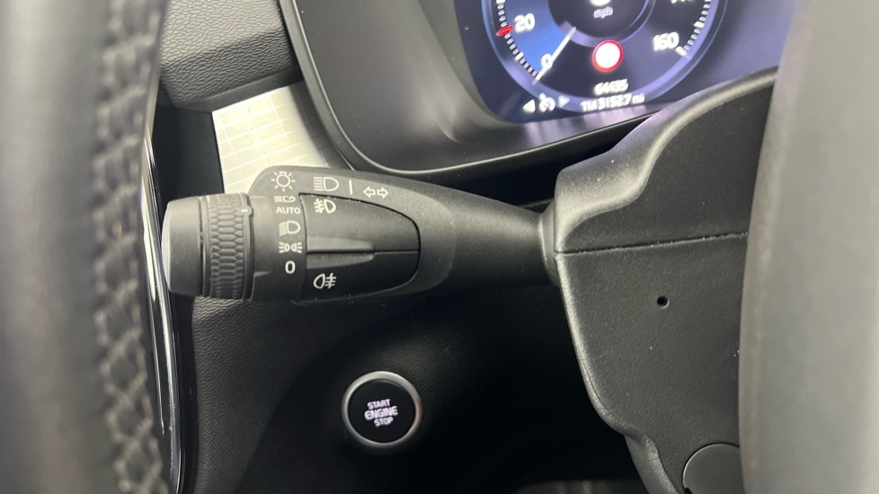 Used Volvo XC40 2021 for sale - 77326280: Photo 20