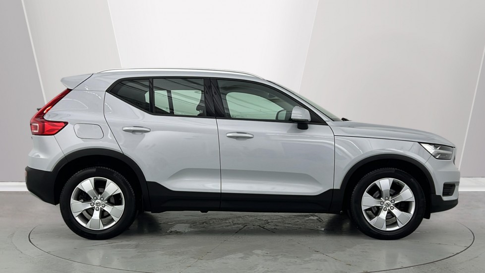 Used Volvo XC40 2021 for sale - 77326280: Photo 3
