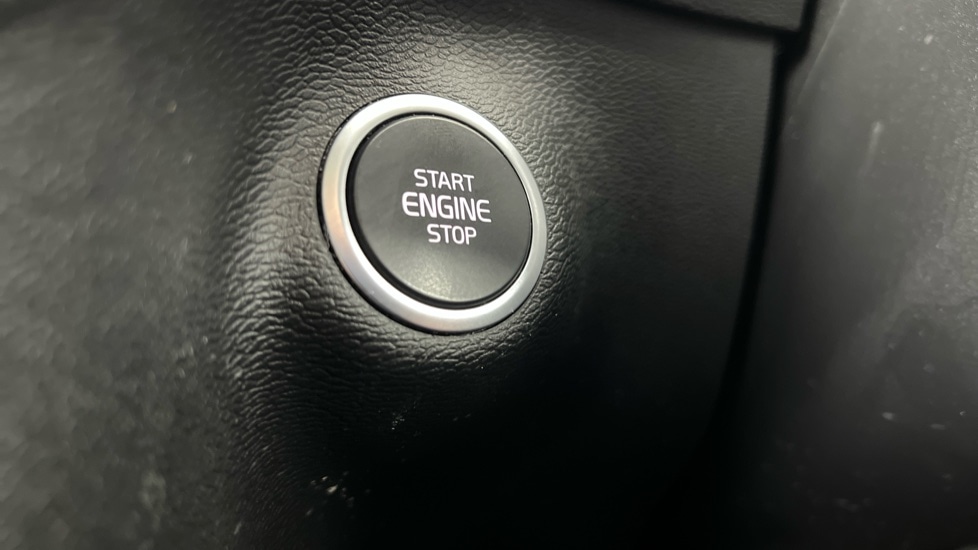 Used Volvo XC40 2021 for sale - 77326280: Photo 42