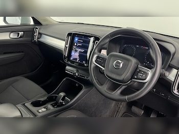 Used Volvo XC40 2021 for sale - 77326280: Photo