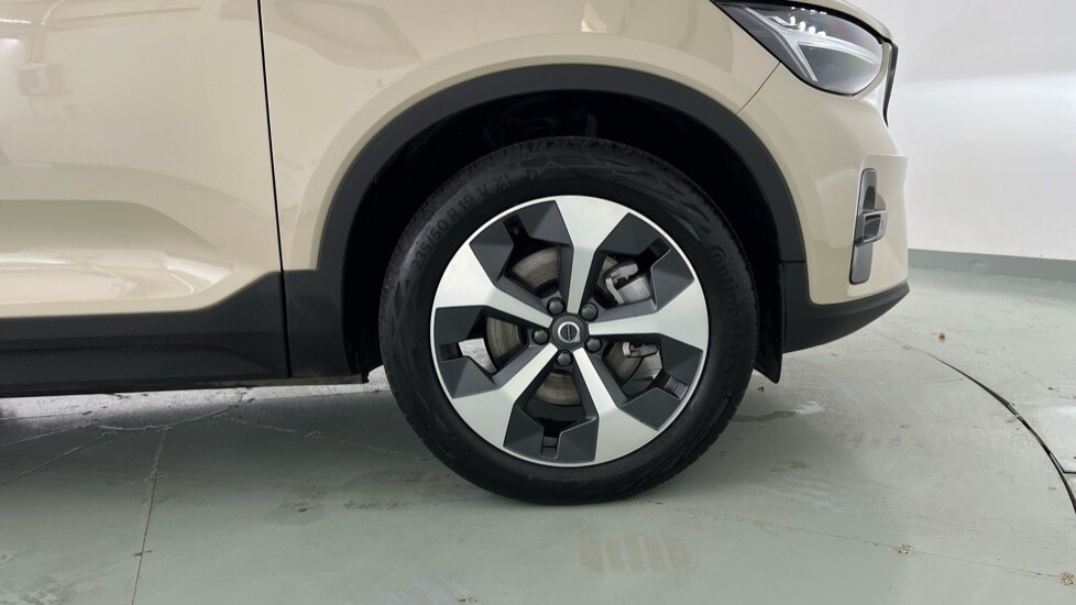 Used Volvo XC40 2025 for sale - 76452081: Photo 47