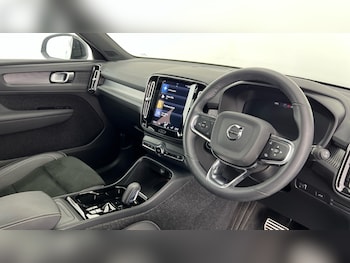 Used Volvo XC40 2021 for sale - 78450172: Photo