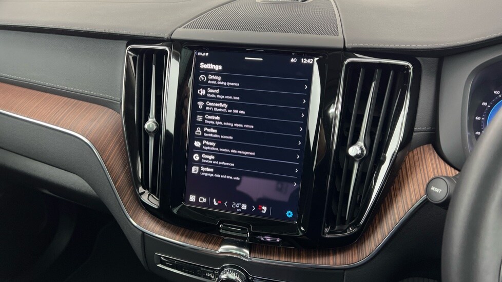 Used Volvo XC60 2024 for sale - 77673786: Photo 17