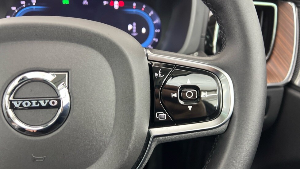 Used Volvo XC60 2024 for sale - 77673786: Photo 22