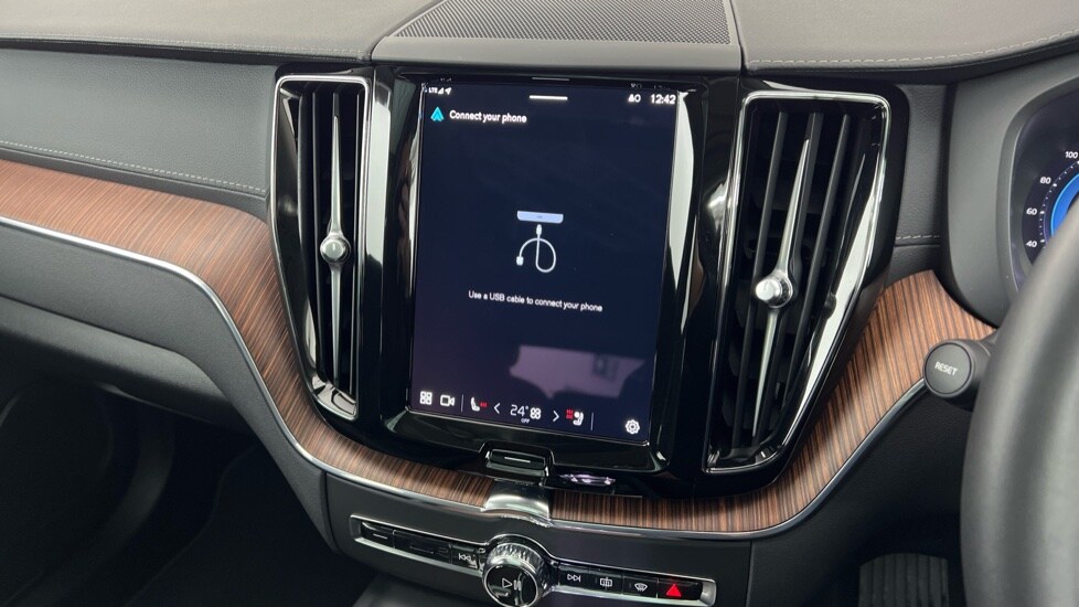 Used Volvo XC60 2024 for sale - 77673786: Photo 46