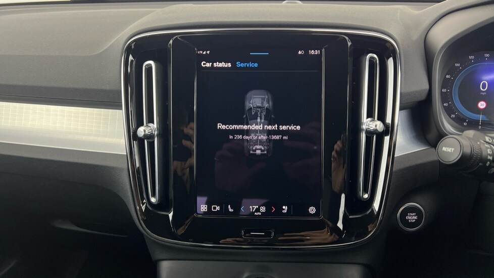 Used Volvo XC40 2025 for sale - 76615344: Photo 14