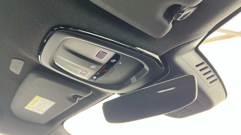 Used Volvo XC40 2025 for sale - 76615344: Photo 22