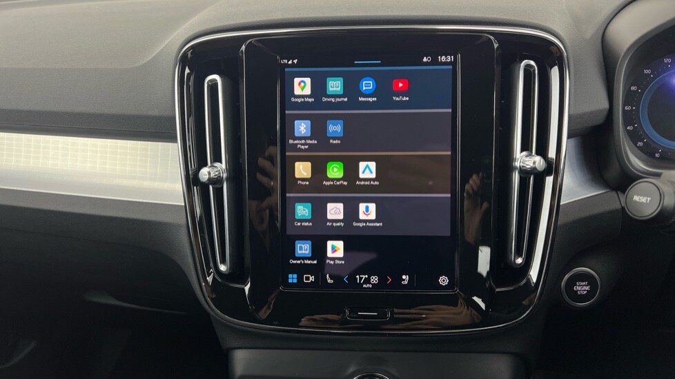 Used Volvo XC40 2025 for sale - 76615344: Photo 29