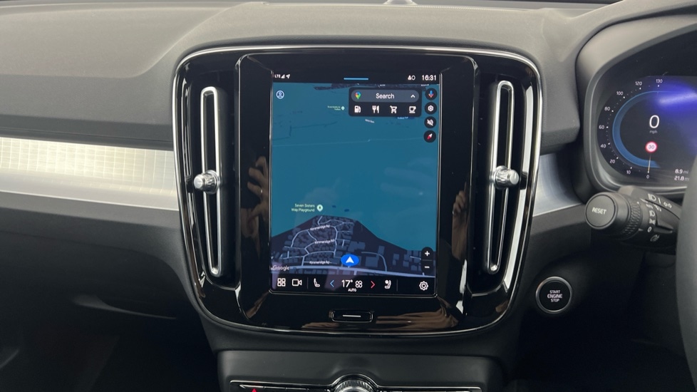 Used Volvo XC40 2025 for sale - 76615344: Photo 30