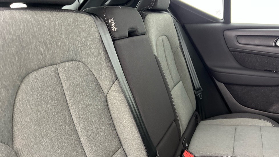 Used Volvo XC40 2025 for sale - 76615344: Photo 34