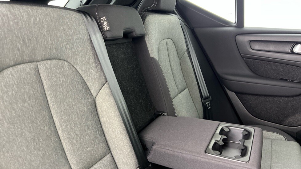 Used Volvo XC40 2025 for sale - 76615344: Photo 35