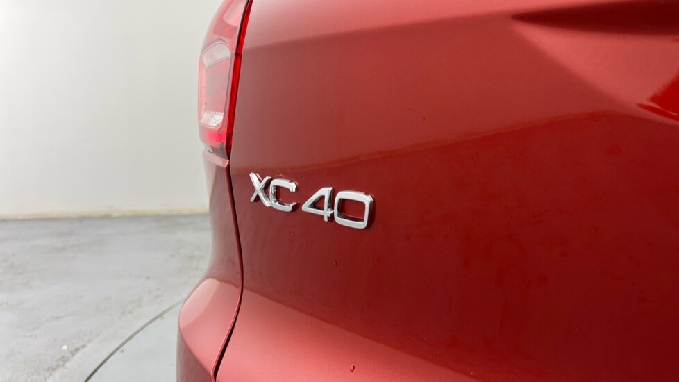 Used Volvo XC40 2025 for sale - 76615344: Photo 45