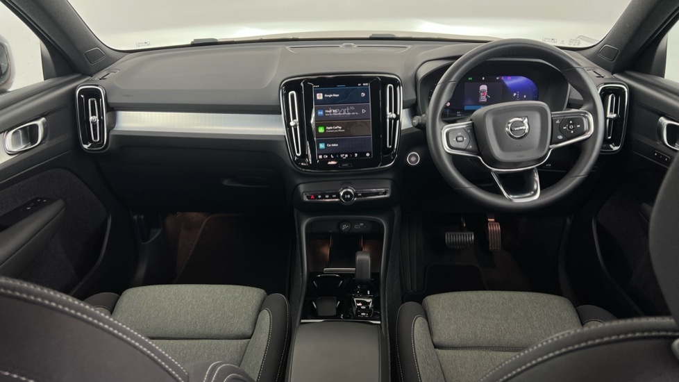 Used Volvo XC40 2025 for sale - 76615344: Photo 5