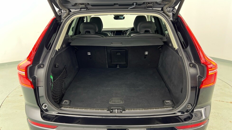 Used Volvo XC60 2025 for sale - 77971809: Photo 13