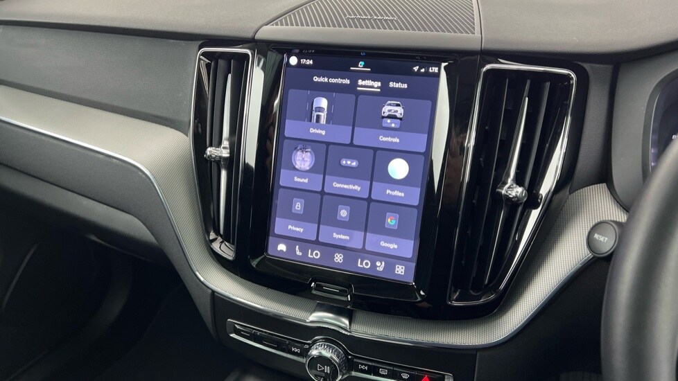 Used Volvo XC60 2025 for sale - 77971809: Photo 17