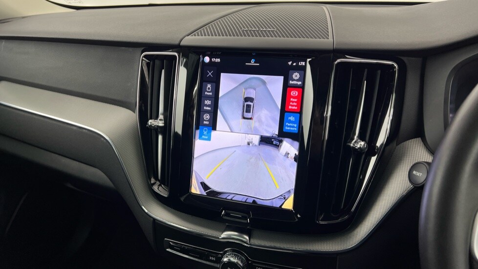 Used Volvo XC60 2025 for sale - 77971809: Photo 19