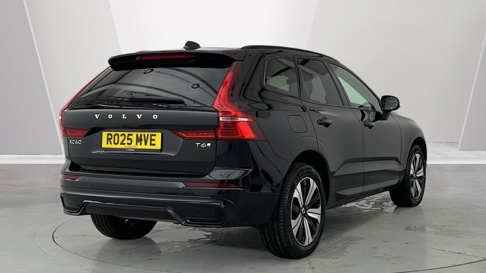 Used Volvo XC60 2025 for sale - 77971809: Photo 2