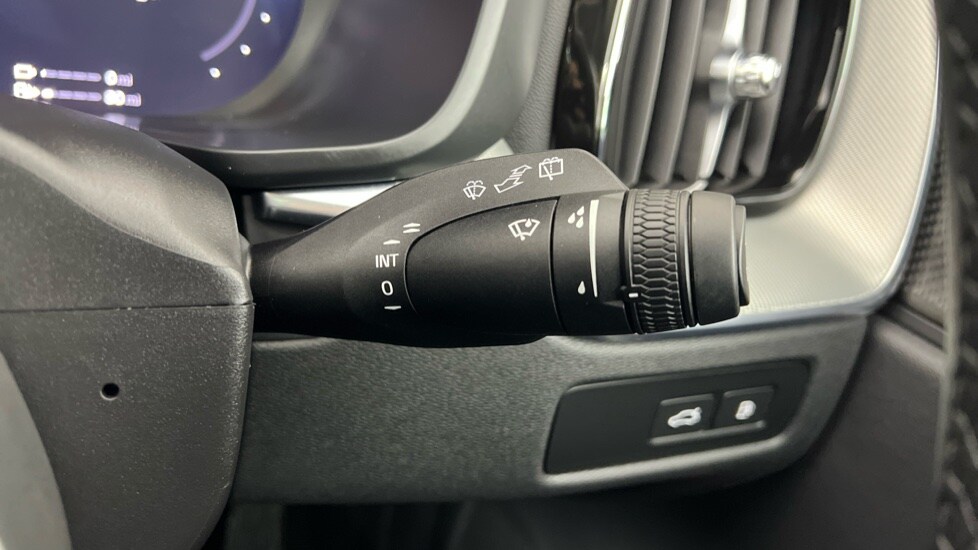 Used Volvo XC60 2025 for sale - 77971809: Photo 23