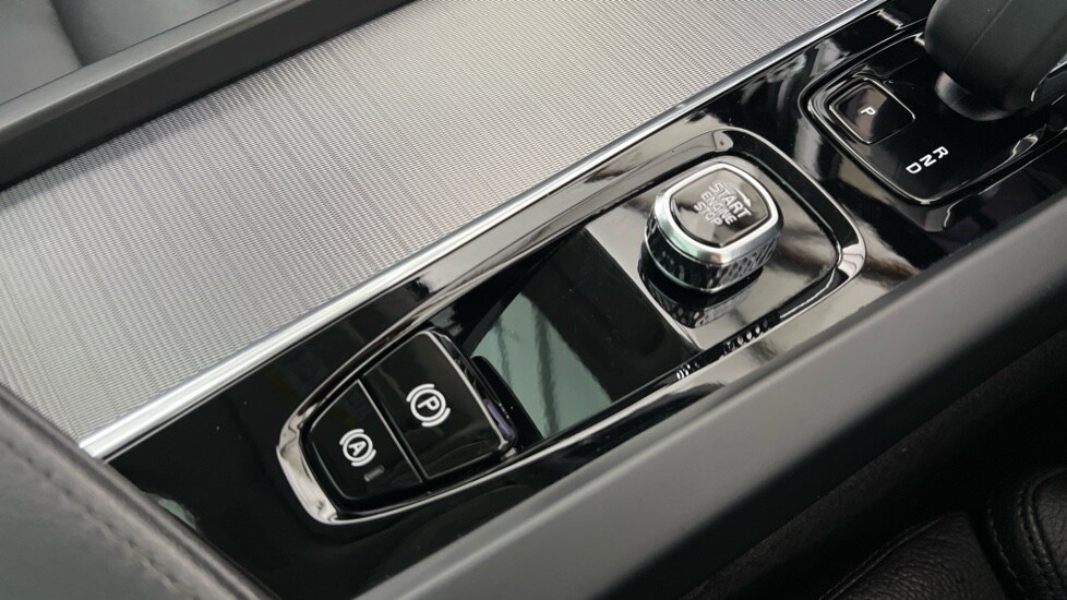 Used Volvo XC60 2025 for sale - 77971809: Photo 27