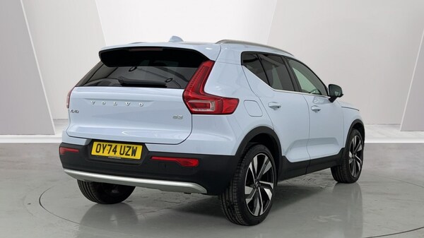 Used Volvo XC40 2024 for sale - 75776048: Photo 2