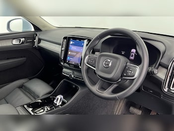 Used Volvo XC40 2024 for sale - 75776048: Photo
