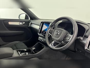 Used Volvo XC40 2025 for sale - 79663024: Photo