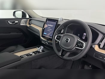 Used Volvo XC60 2026 for sale - 77476519: Photo