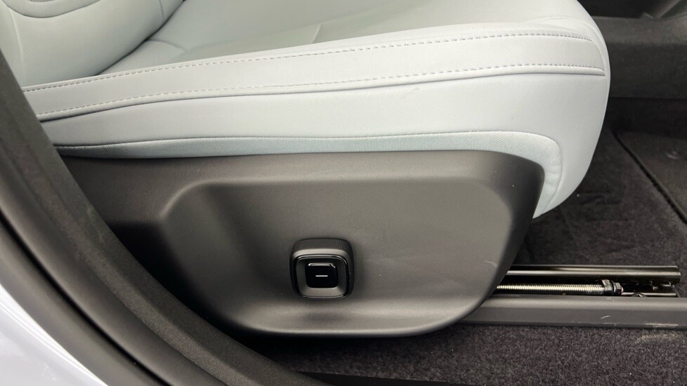 Used Volvo EX30 2025 for sale - 78137063: Photo 30