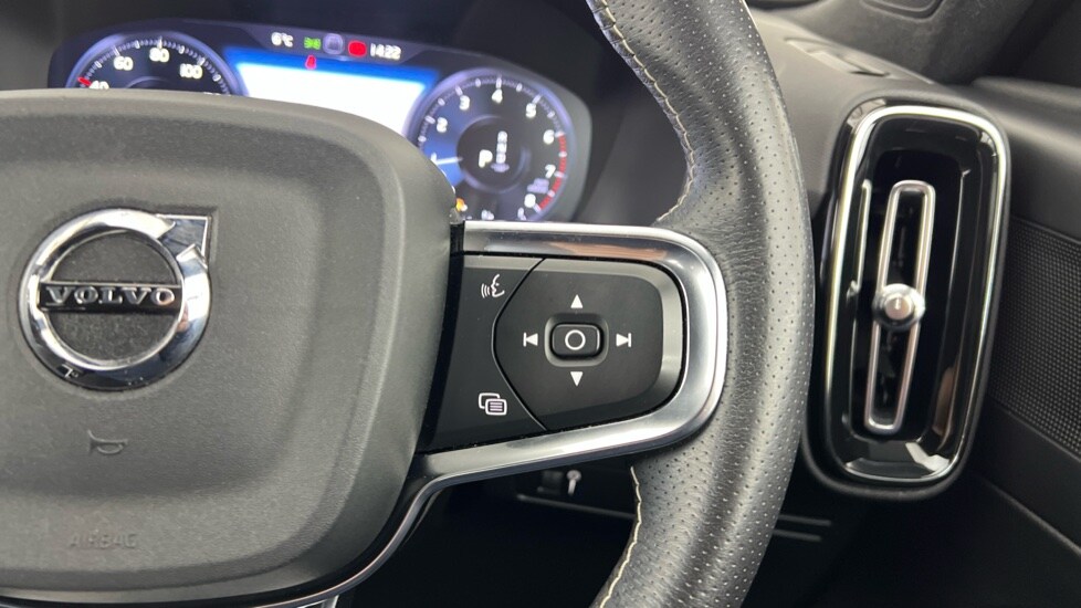 Used Volvo XC40 2021 for sale - 77927339: Photo 22