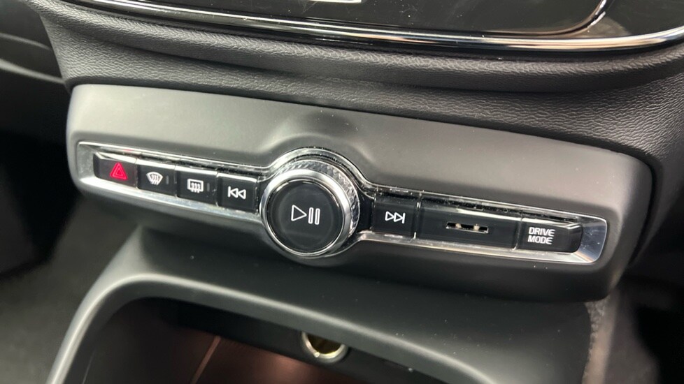 Used Volvo XC40 2021 for sale - 77927339: Photo 41