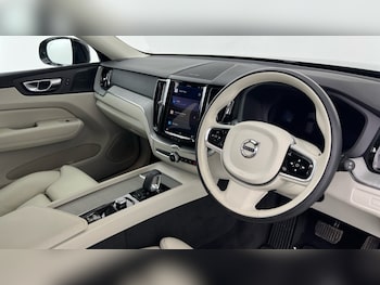 Used Volvo XC60 2025 for sale - 76960125: Photo