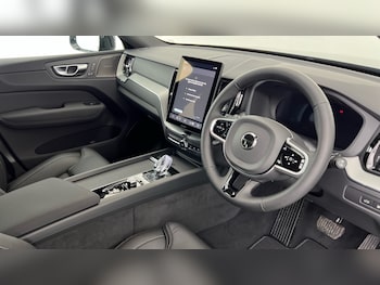 Used Volvo XC60 2026 for sale - 78212027: Photo