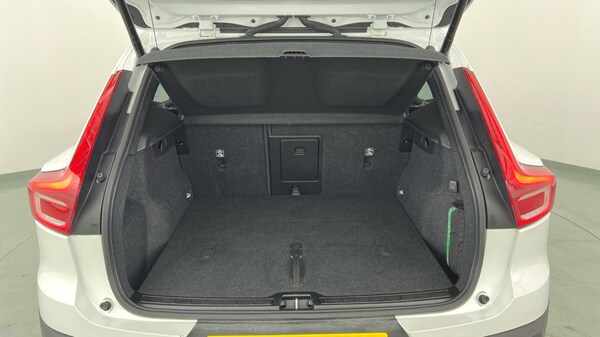 Used Volvo XC40 2023 for sale - 76104058: Photo 13