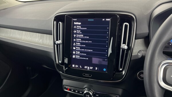 Used Volvo XC40 2023 for sale - 76104058: Photo 17