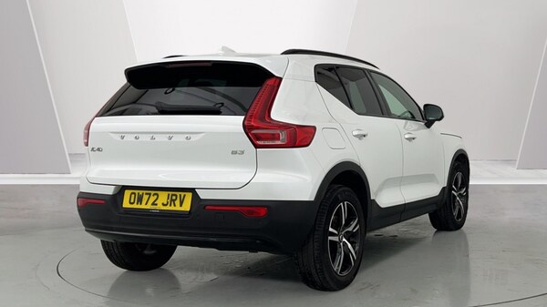 Used Volvo XC40 2023 for sale - 76104058: Photo 2
