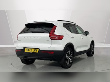 Used Volvo XC40 2023 for sale - 76104058: Photo 2