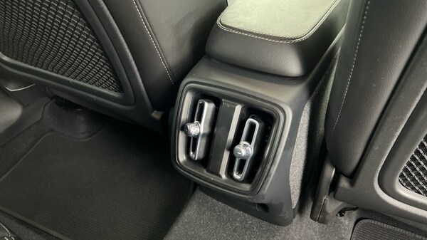 Used Volvo XC40 2023 for sale - 76104058: Photo 39