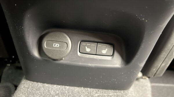 Used Volvo XC40 2023 for sale - 76104058: Photo 40